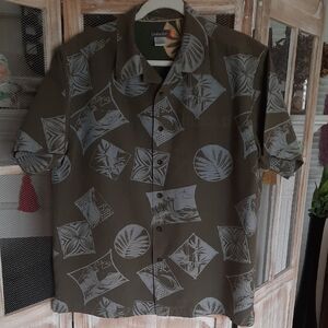 Boys Quiksilver Olive and Light Blue Casual Shirt Size XL